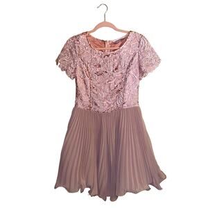 🦬A WEAR gorgeous lace top zip up mini dress 10